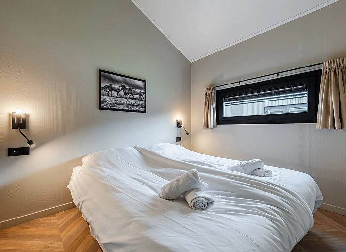 Guest house 260145 - Bungalow Het Friese platteland - 4-persoons wellness lodge | 4B3