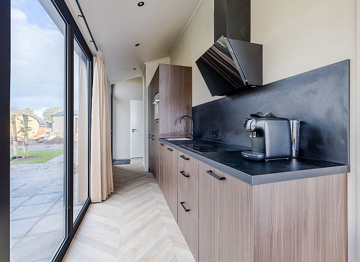 Guest house 260146 - Bungalow Het Friese platteland - 4-persoons wellness lodge | 4B4