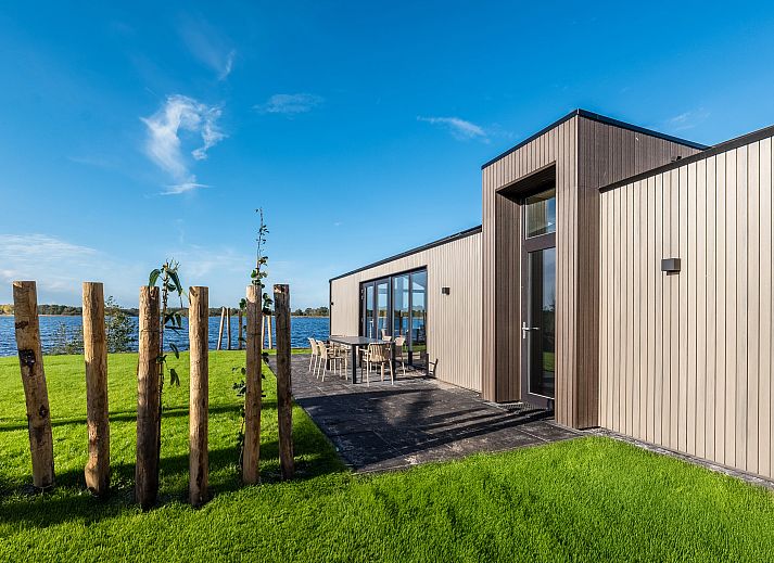 Guest house 260147 - Bungalow Het Friese platteland - 4-6 persoons lodge | 4-6B1