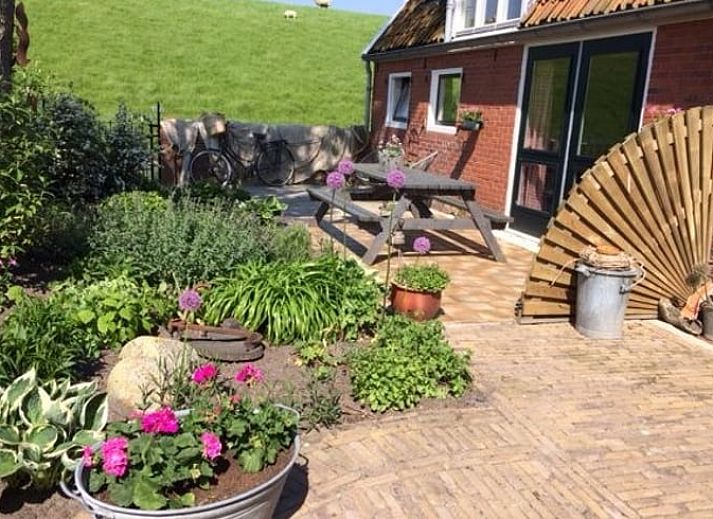 Charmant Vakantiehuisje in Moddergat op het Friese platteland in Friesland, perfect voor een ontspannen verblijf.