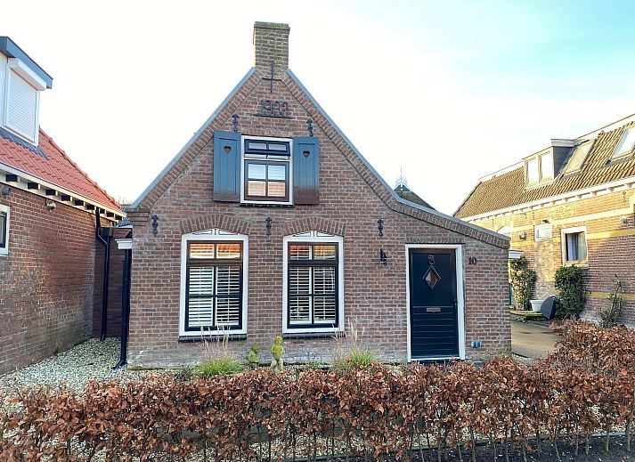 Verblijf 2611410 • Vakantiewoning Het Friese platteland • Vakantiehuis voor 11 personen in Paesens