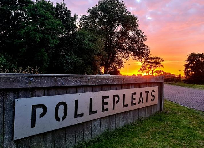 Luxe interieur in Vakantiehuisje in Westhem met vrijstaand bad en uitzicht op het Friese platteland, Friesland.