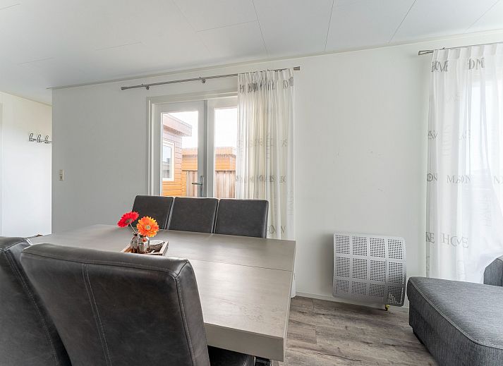 Guest house 2612004 - Holiday property Het Friese platteland - Luxe Chalet 54 Bantega met sloep 6 pax