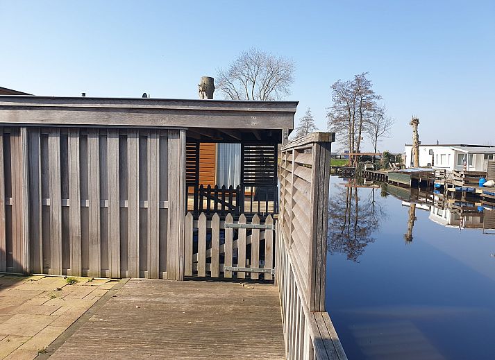 Guest house 2612004 - Holiday property Het Friese platteland - Luxe Chalet 54 Bantega met sloep 6 pax