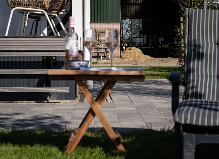 Moderne keuken in Huisje in Greonterp op het Friese platteland van Friesland.