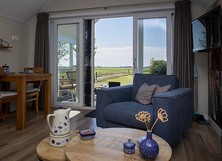 Veranda van Huisje in Greonterp met uitzicht op het Friese platteland, Friesland.