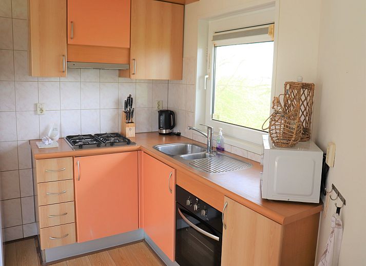 Guest house 2613609 - Chalet Het Friese platteland - Knus chalet in Friesland met hottub