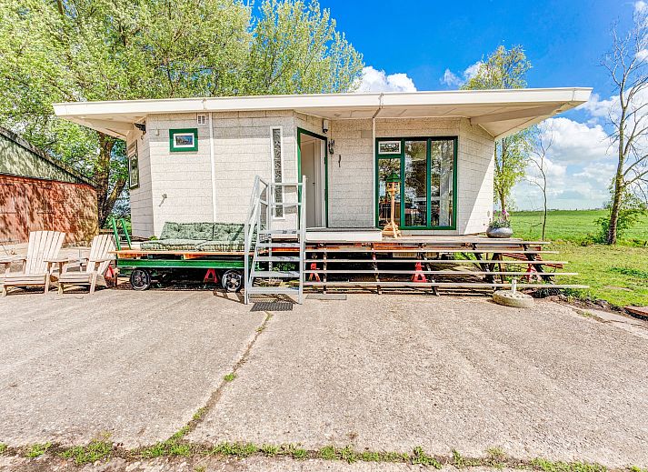 Guest house 2613609 - Chalet Het Friese platteland - Knus chalet in Friesland met hottub