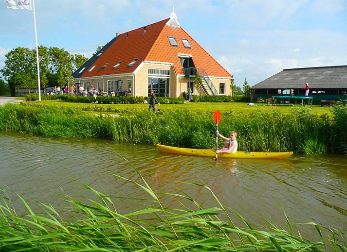 Verblijf 261401 • Vakantiewoning Het Friese platteland • Recreatieboerderij Slachtehiem 
