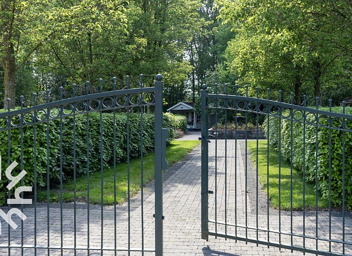 Gemuetliches Wohnzimmer im Ferienhaus FR365 in Sonnega, Friesland.