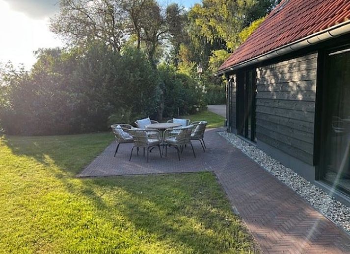 Einzigartige Aussensauna im Ferienhaus in Spanga, umgeben von viel Gruen und Ruhe.