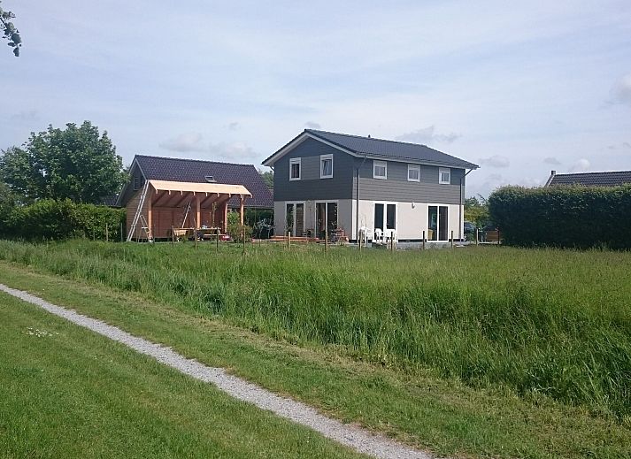 Verblijf 261781 • Vakantiewoning Het Friese platteland • Groot familiehuis nabij de Waddenzee 