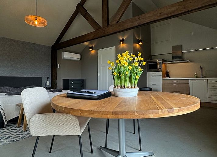 Vooraanzicht van Vakantiehuis in Sexbierum, een charmante vakantiewoning in Friesland met een landelijke uitstraling.