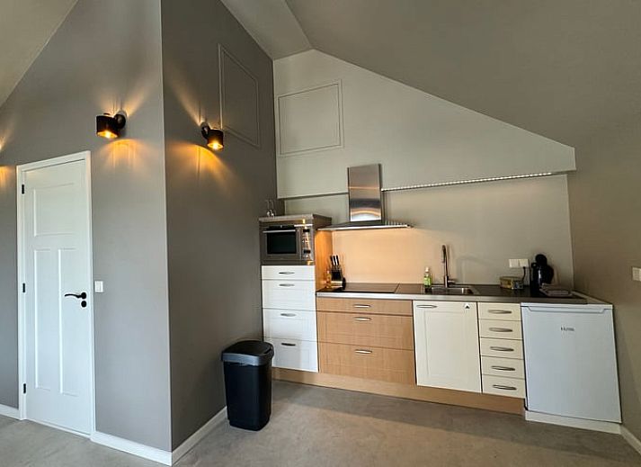 Vooraanzicht van Vakantiehuis in Sexbierum, een charmante vakantiewoning in Friesland met een landelijke uitstraling.