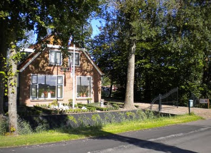 Verblijf 261902 • Bed and breakfast Het Friese platteland • HopandGo