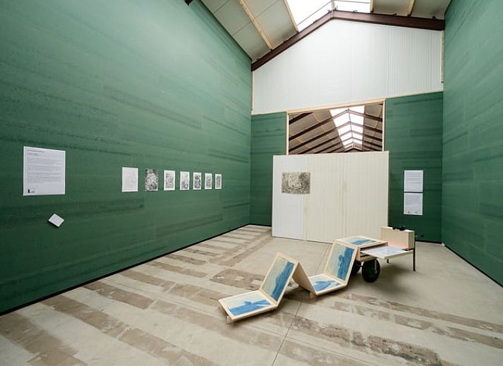 Moderne keuken in Vakantiehuis in Marrum, ideaal voor koken tijdens een verblijf op het schilderachtige Friese platteland.