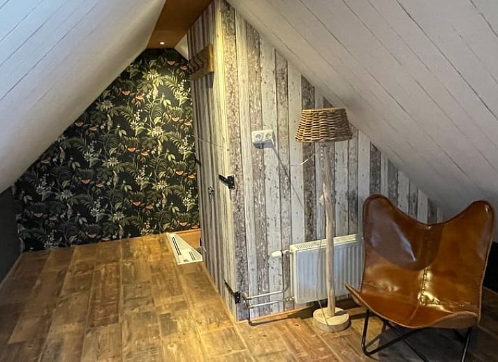 Vakantiehuisje in Peins met prachtig uitzicht op het Friese platteland, ideaal voor ontspanning.