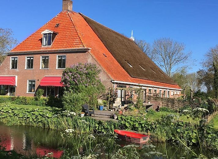 Verblijf 262102 • Vakantiewoning Het Friese platteland • Huisje in Hegebeintum 