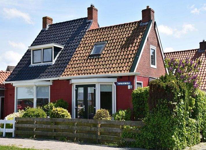 Verblijf 263010 • Vakantiewoning Het Friese platteland • 4 Persoons vakantiehuis in Holwerd | in Friesland