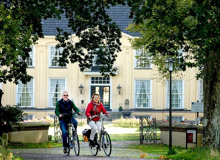 Volledig uitgeruste keuken in Huisje in Twijzelerheide, vakantieaccommodatie op het Friese platteland.