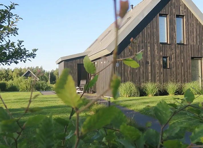Unterkunft 266502 - Ferienhaus Het Friese platteland - Villa aan het water Sint Nicolaasga