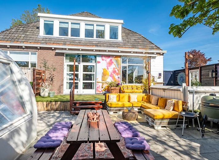 Geniessen Sie die entspannende Sauna im Ferienhaus in Boksum auf dem friesischen Land, ideal fuer einen erholsamen Urlaub.