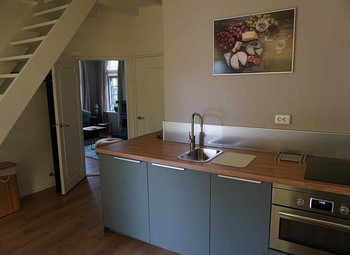 Slaapkamer van FR400 vakantiehuis in Zandhuizen, Friesland met comfortabel tweepersoonsbed.