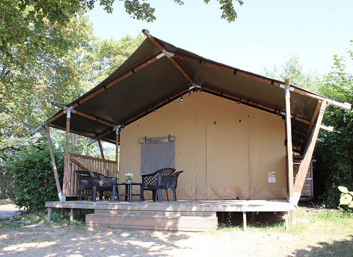 Guest house 280119 • Tent house Rivierengebied • Safaritent met badkamer 2 tot 6 persoons 