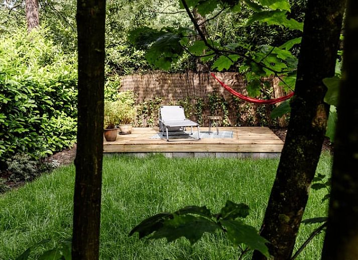 Gezellig terras bij Vakantiehuis in Nijmegen, Rivierengebied met comfortabele zitplek.