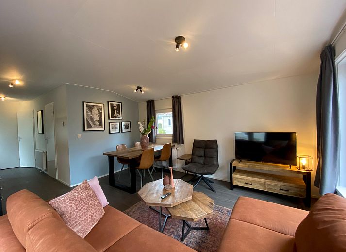 Freistehendes Haus in Arnheim, ein Ferienhaus in der Flusslandschaft von Gelderland, umgeben von ruhiger Natur und rustikalem Charme.