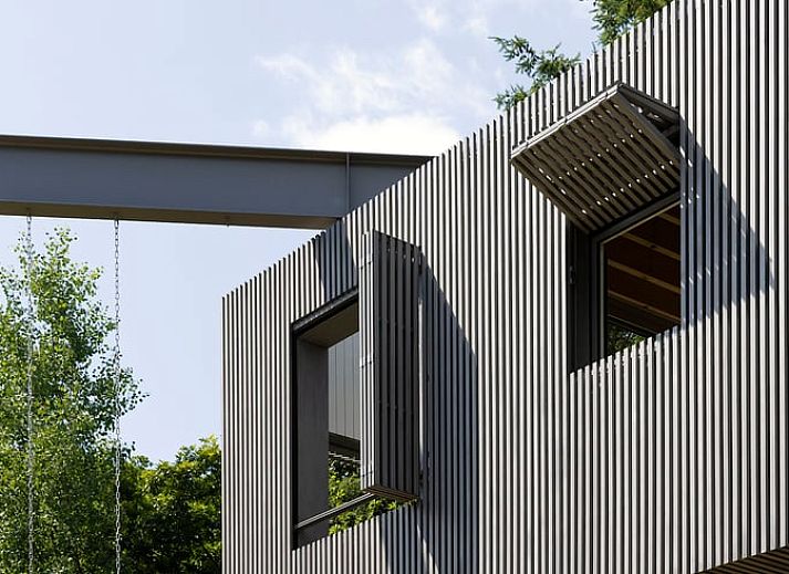 Ferienhaus in Arnheim, umgeben von ueppiger Natur in Gelderland, Rivierengebied.