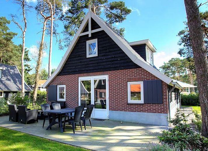 Verblijf 280970 • Vakantiewoning Rivierengebied • Villa Veluwe 6