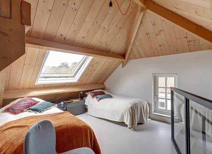 Sfeervolle houtkachel in Huisje in Culemborg, vakantiehuis in Rivierengebied, Gelderland voor warme avonden.