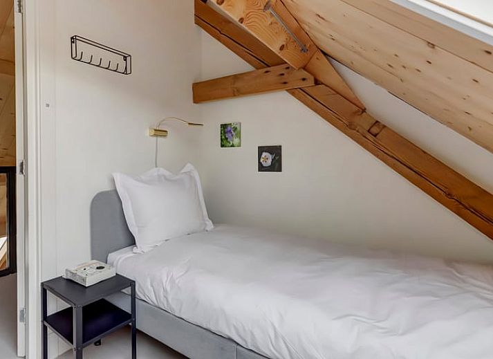 Sfeervolle houtkachel in Huisje in Culemborg, vakantiehuis in Rivierengebied, Gelderland voor warme avonden.