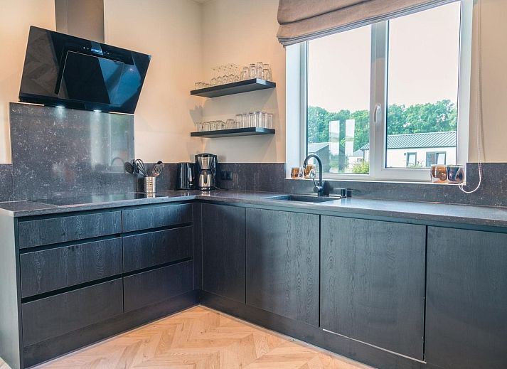 Unterkunft 281421 - Ferienhaus Rivierengebied - Vakantiehuis Aan de Maas - Maas Villa Waterzicht Sauna | 10p