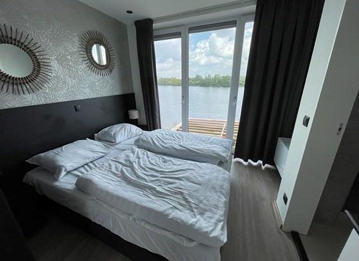 Guest house 281427 - Holiday property Rivierengebied - Vakantiehuis Aan de Maas - Maas Villa Waterzicht | 8p