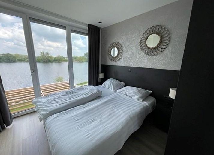 Guest house 281427 - Holiday property Rivierengebied - Vakantiehuis Aan de Maas - Maas Villa Waterzicht | 8p