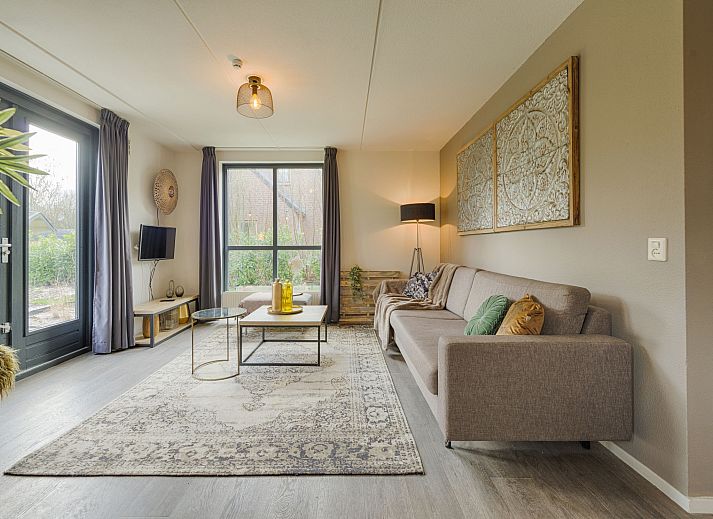 Beautiful lake view near Holiday home Vip Wellness Ewijk, Ewijk, Gelderland surrounded by green nature.