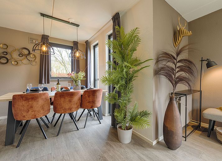 Beautiful lake view near Holiday home Vip Wellness Ewijk, Ewijk, Gelderland surrounded by green nature.