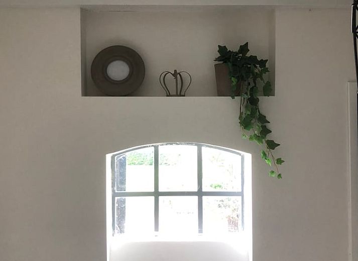 Vacation cottage in Buren, idyllic setting in the green River region of Gelderland.