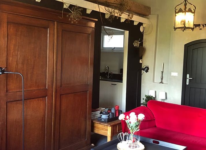 Vacation cottage in Buren, stylish kitchen with appliances in Rivierengebied, Gelderland.