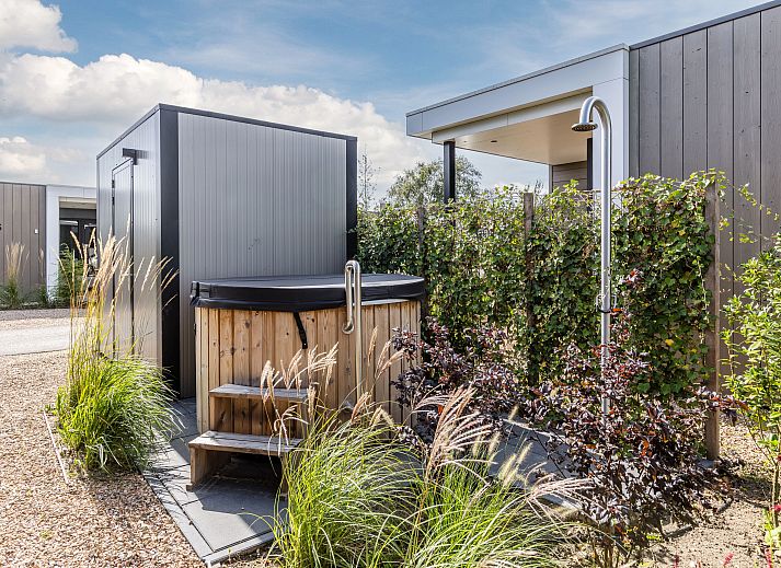 Verblijf 284428 - Bungalow Rivierengebied - 6 persoons Water & Hottub Lodge | 6B3