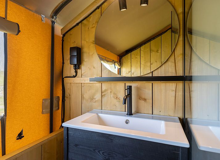 Guest house 284450 - Holiday property Rivierengebied - 4-persoons Glampingtent | 4ST