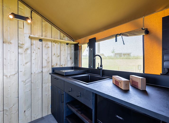 Guest house 284450 - Holiday property Rivierengebied - 4-persoons Glampingtent | 4ST