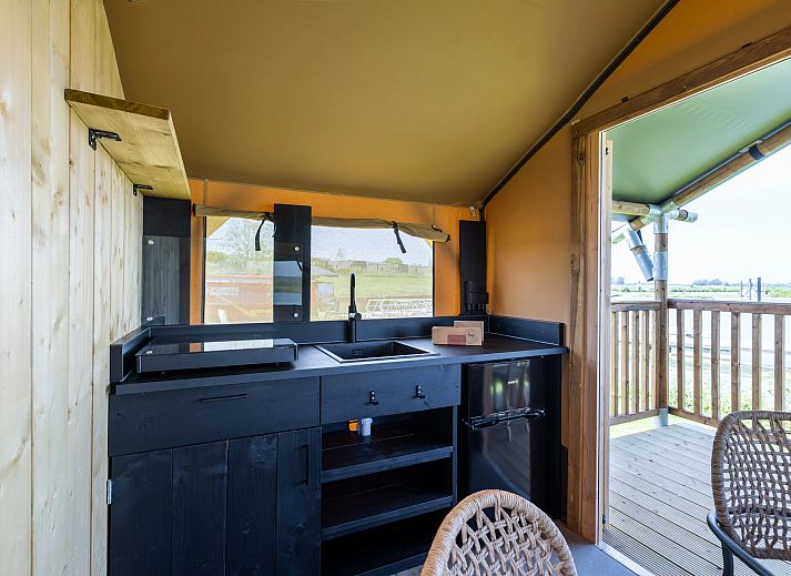 Guest house 284450 - Holiday property Rivierengebied - 4-persoons Glampingtent | 4ST