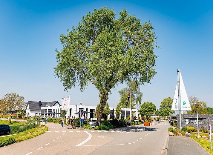 Guest house 285806 - Chalet Rivierengebied - Vakantiepark Eiland van Maurik 3
