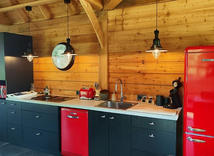 Schwimmbad im Ferienhaus in Herveld, Gelderland. Geniessen Sie ein erfrischendes Bad in der Flussregion.