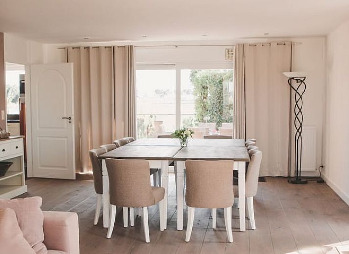 Das Ferienhaus in Rossum bietet rustikalen Charme im Rivierengebied, Gelderland.