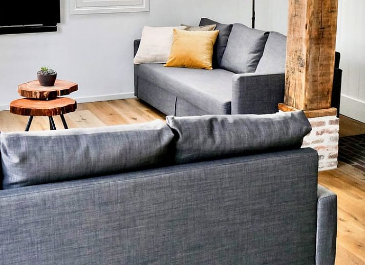 Laendliches Ferienhaus in Angerlo, umgeben von gruener Natur in Gelderland.