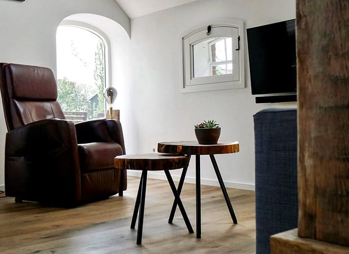 Laendliches Ferienhaus in Angerlo, umgeben von gruener Natur in Gelderland.